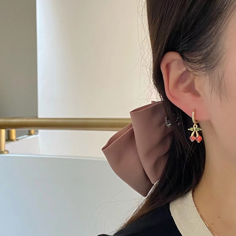 Korean-style Fashionable Minimalist And Creative Red Cherry Earrings For Women