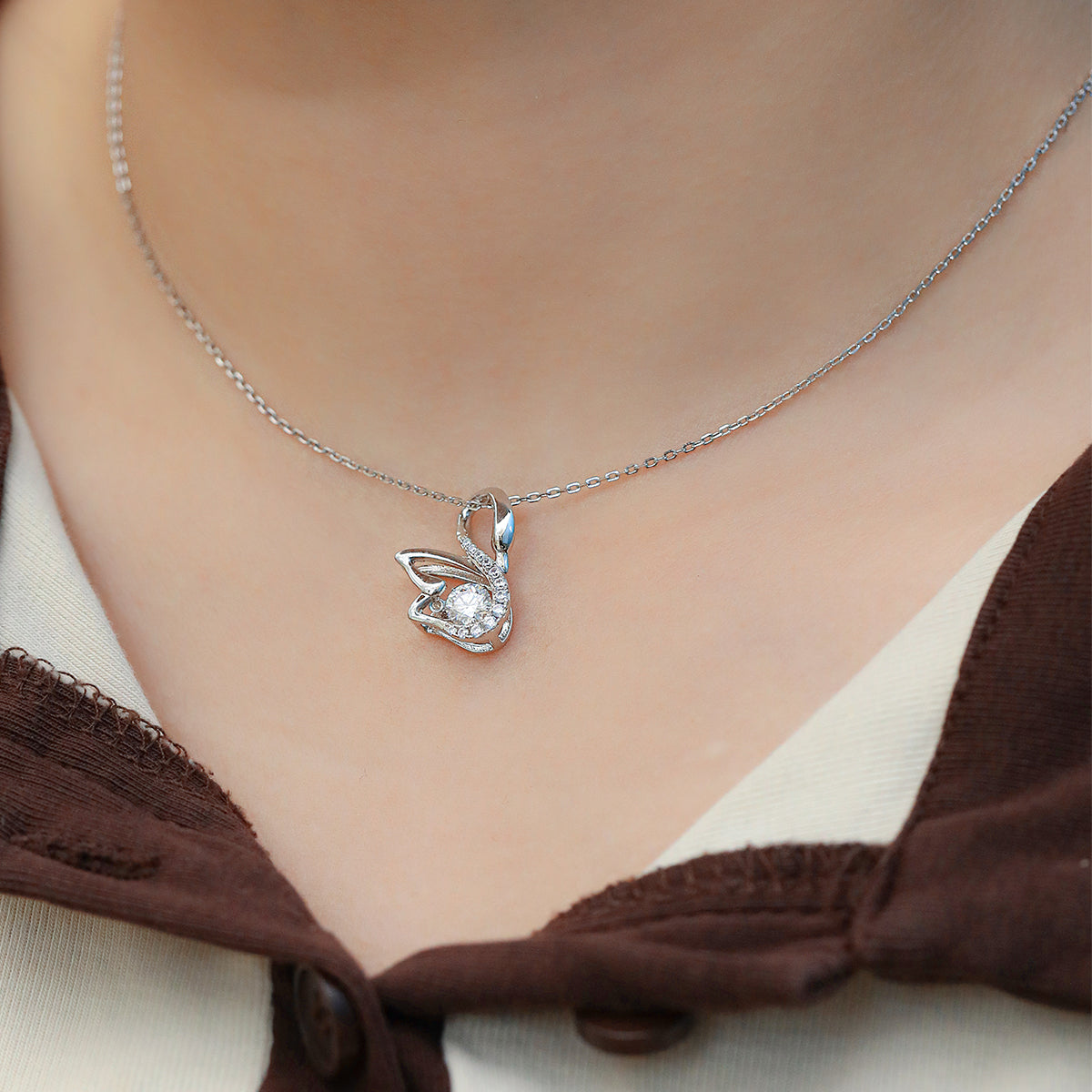 S925 Sterling Silver 0.5ct D Color VVS1 Moissanite Swan Pendant Necklace 45cm Platinum Plated Hypoallergenic GRA Certified Gift Box