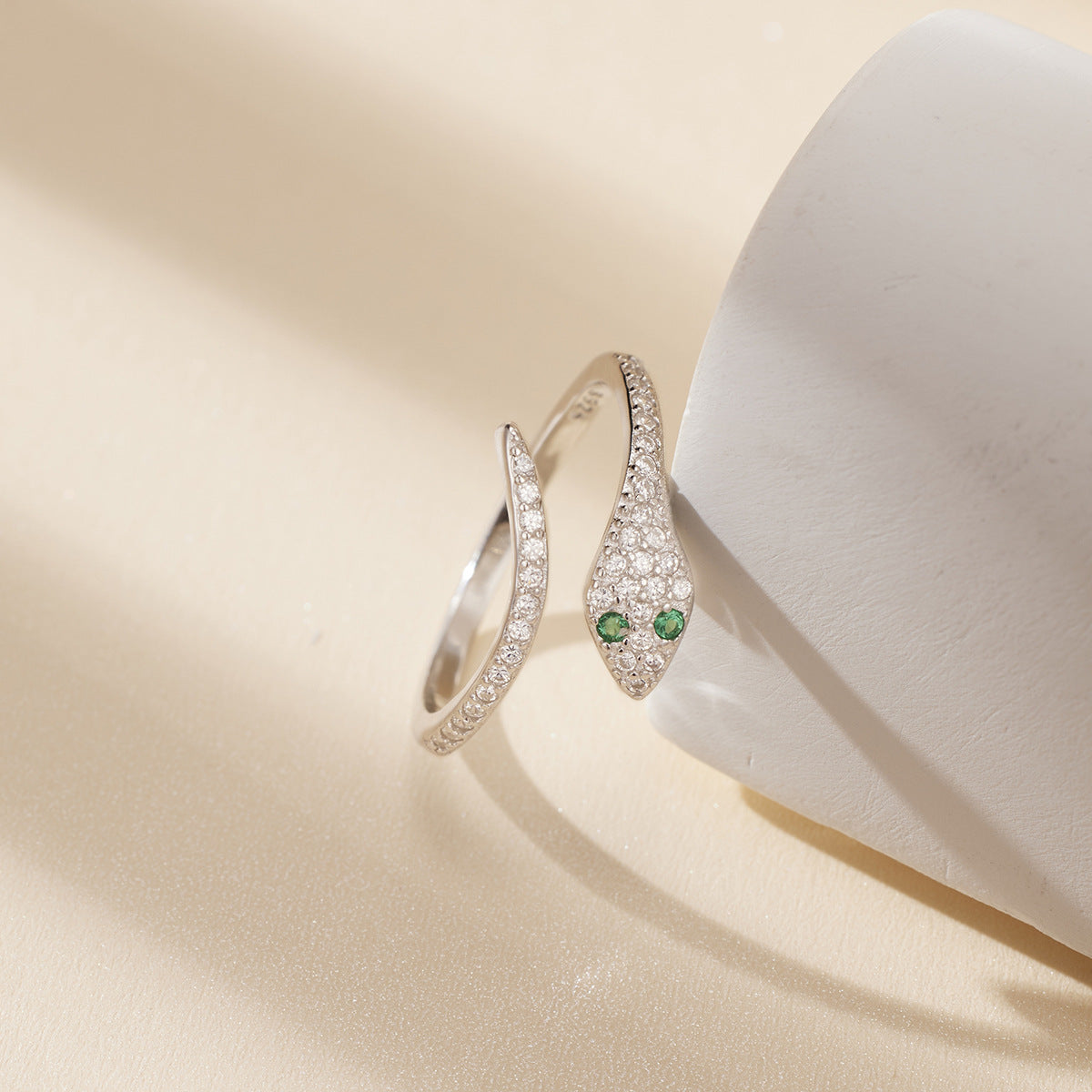 S925 Sterling Silver Green Zircon Snake Ring, European Fashion Colored Zircon Zodiac Snake Ring For Women