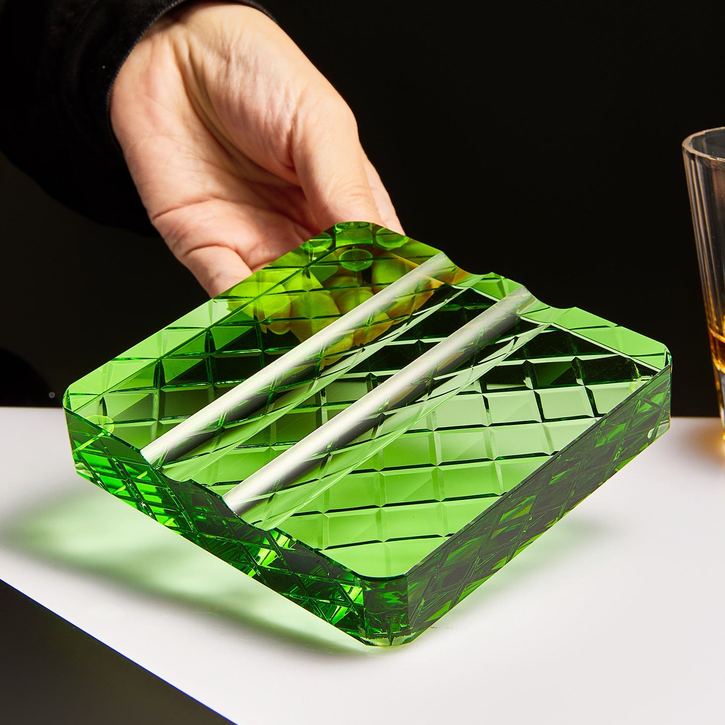 Creative K9 Crystal Glass Cigar-Specific Ashtray For Home Use