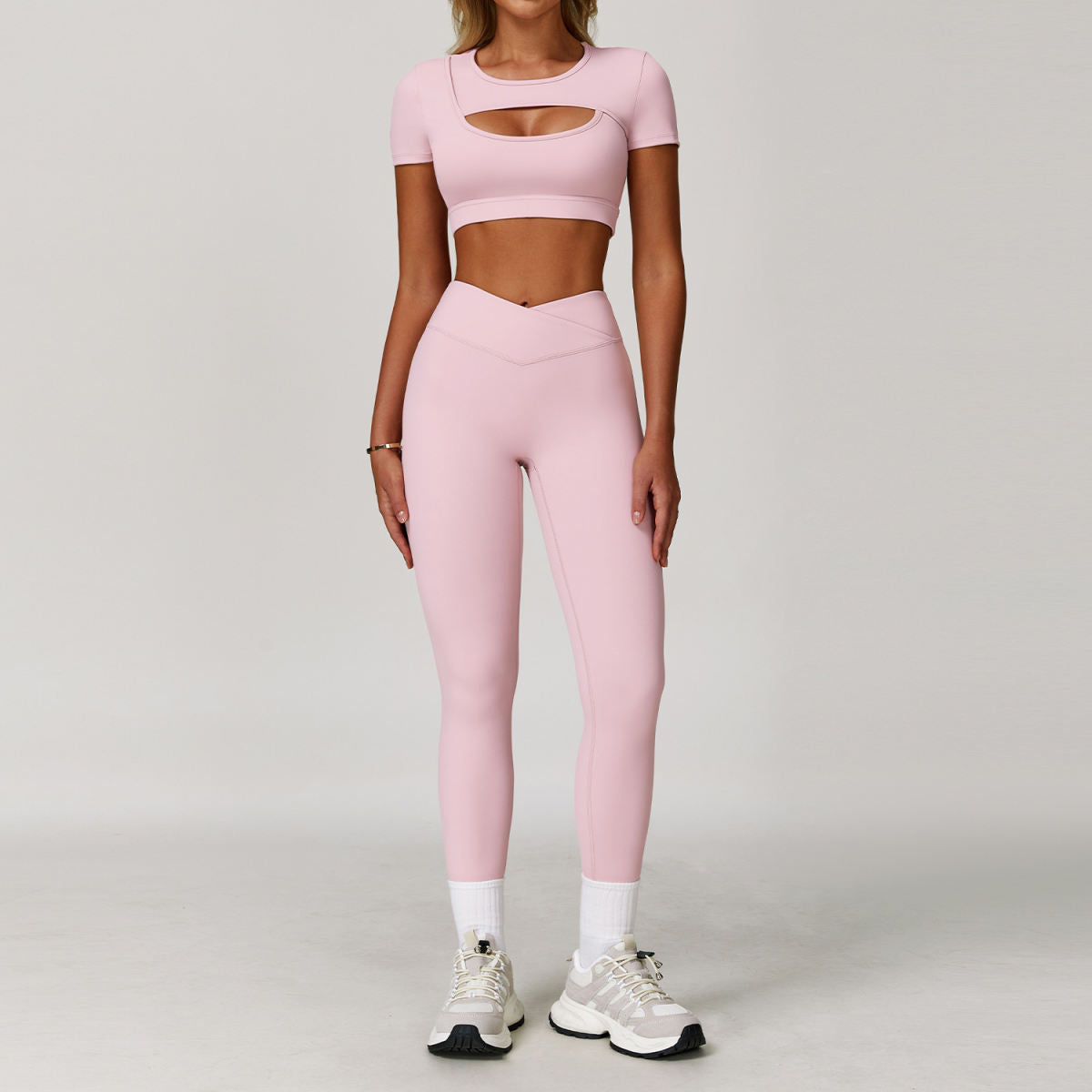 Dare To Show Off This Cross-border Color-block Yoga Set With A Beautiful Back