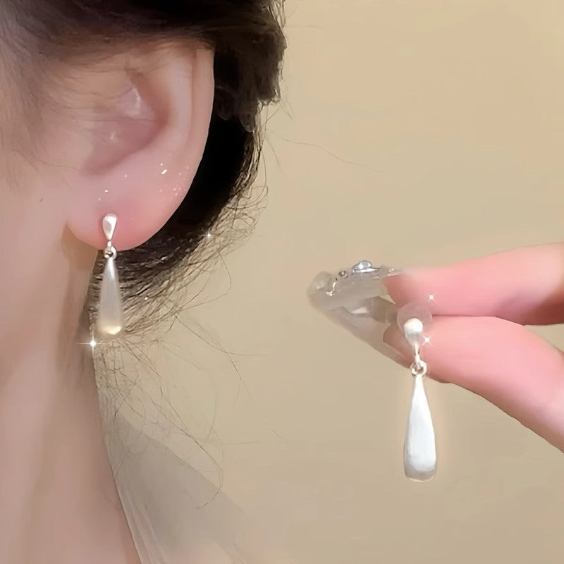 Dainty Bow CZ Huggie Hoop Earrings For Women, Sparkling Cubic Zirconia Bowknot Mini Hoop Earrings, Cute Sweet Cool Y2K Cartilage Jewelry Gift