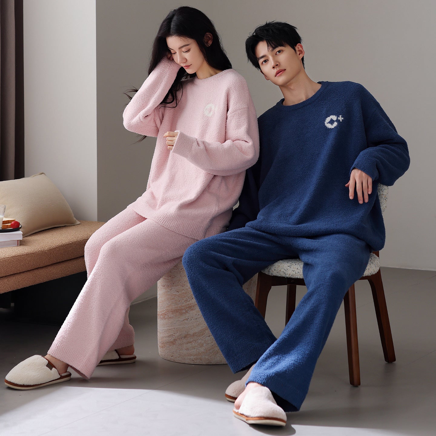 Half Velvet Explosions Men's Korean Round Neck Home Service Suit