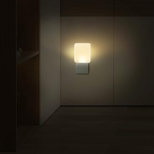 oviitech Superior Night Light with Dusk to Dawn Light Sensor at Bottom, Light in Warm White for Hallway, Bedroom, Living R...