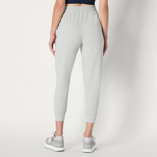 Amazon Essentials Women's Athletic Soft Performance Lightweight Cropped Capri Workout Jogger Sweatpants