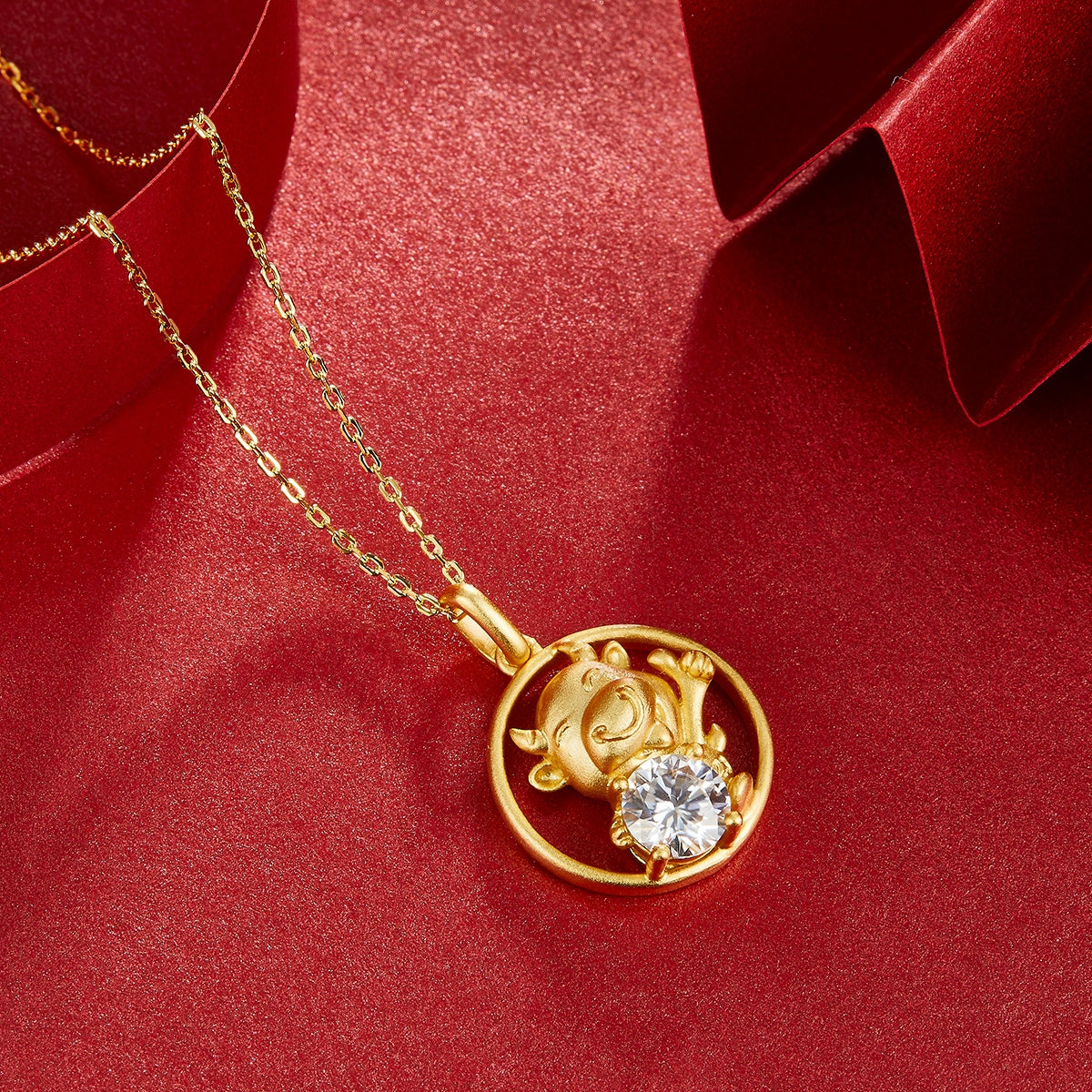 S925 Sterling Silver Gold Plated 1ct D Color VVS1 Moissanite Ox Necklace 4.8g Chinese Zodiac Benmingnian Gift GRA Certified Gift Box