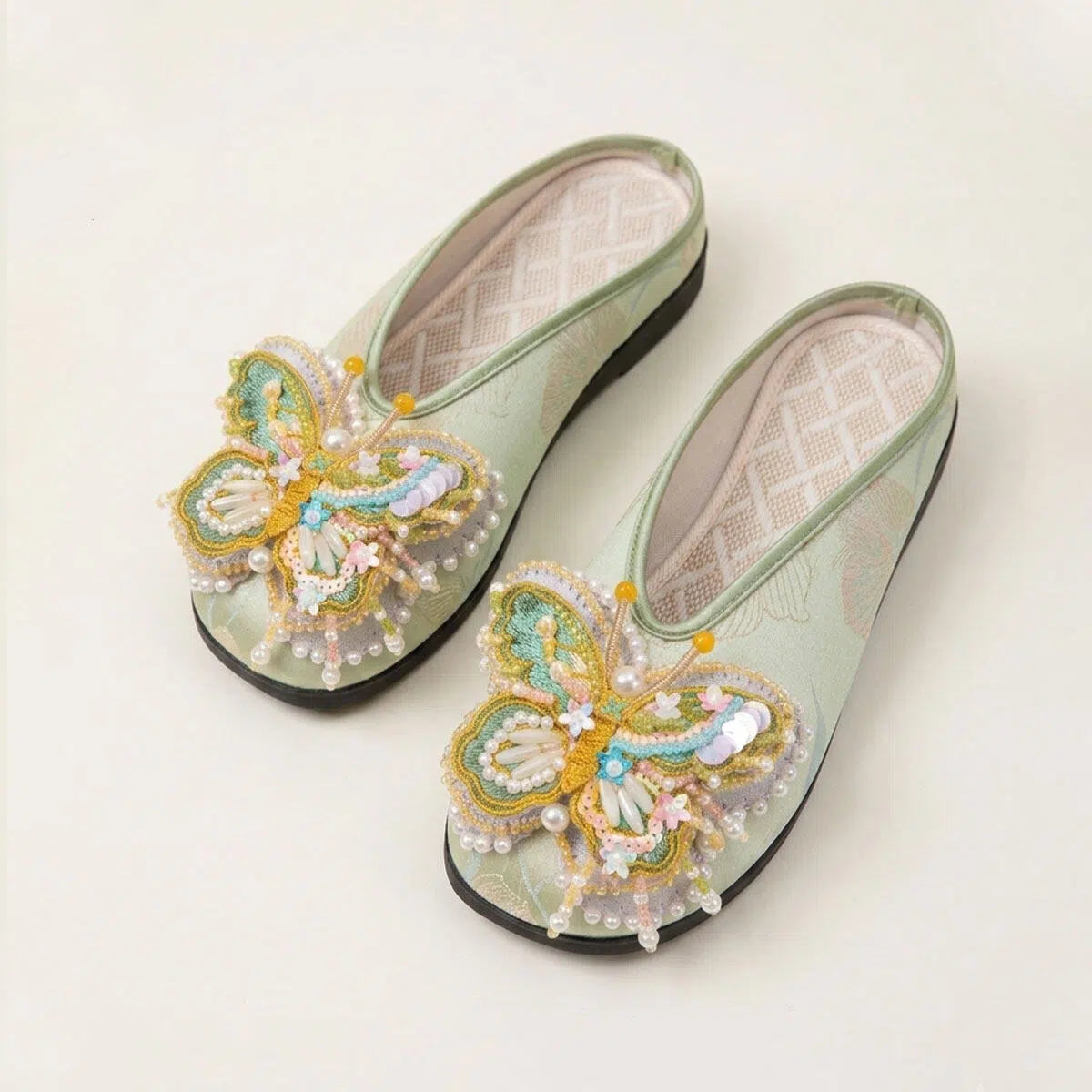 Traditional Chinese Style Flip-flops For Women, Summer 2026 New Design. Outerwear Style. Handmade Butterfly Embroidery. Cool Sandals. Traditional Chinese Style Head Covering With Tiger Head Design. Fl