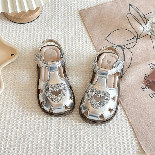 Korean Style Girls Princess Sandals, Closed-Toe Heart Hollow Out Soft Sole Leather Sandals, Fashion Roman Beach Shoes For Little Girls