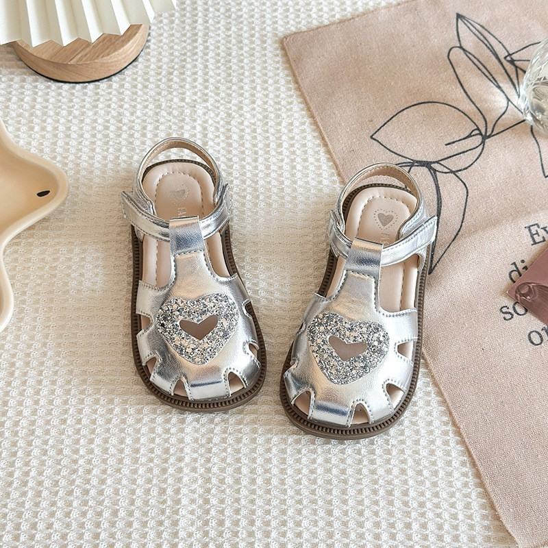 Korean Style Girls Princess Sandals, Closed-Toe Heart Hollow Out Soft Sole Leather Sandals, Fashion Roman Beach Shoes For Little Girls