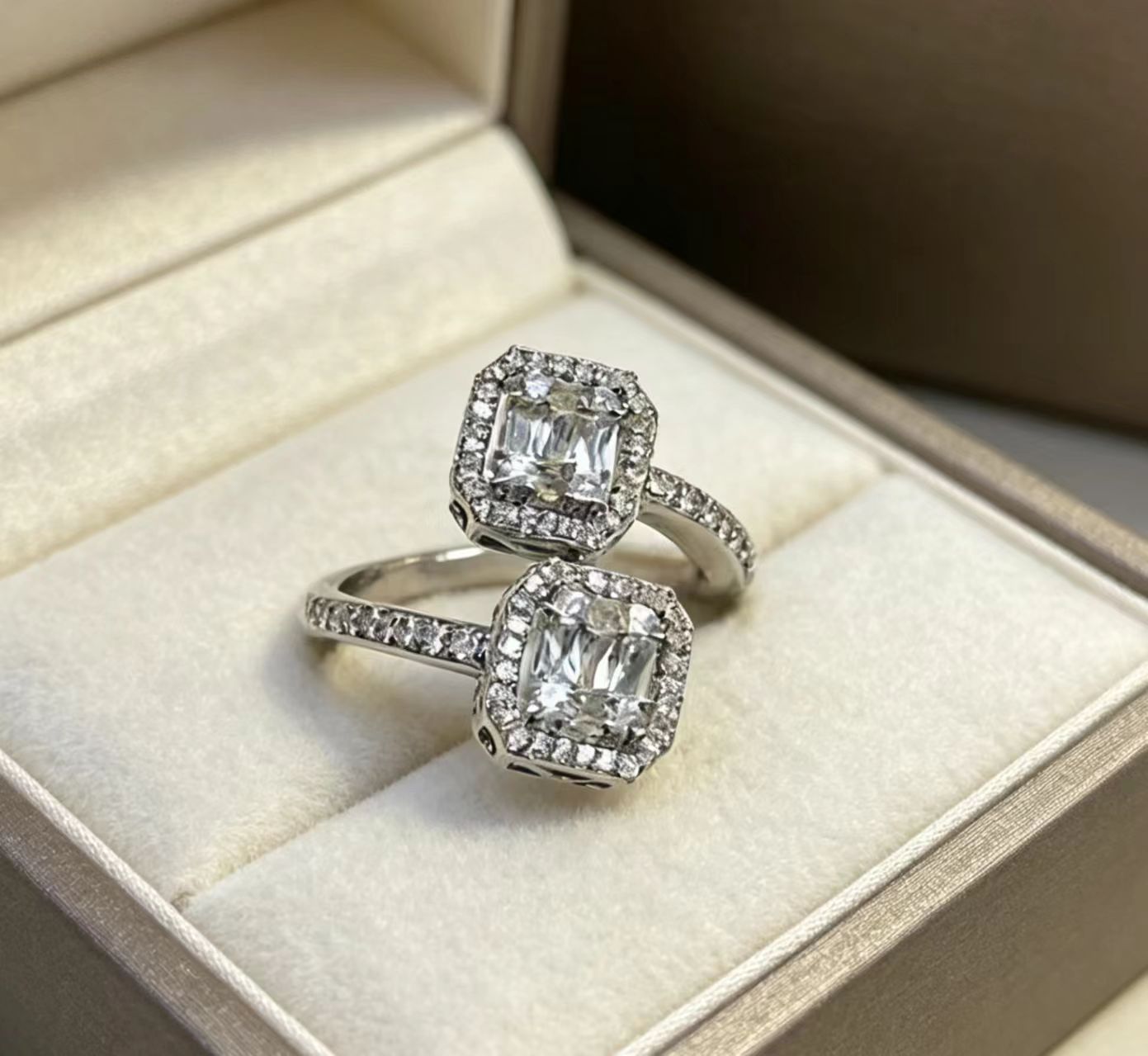 High-end Light-luxury Versatile Fashion Ring