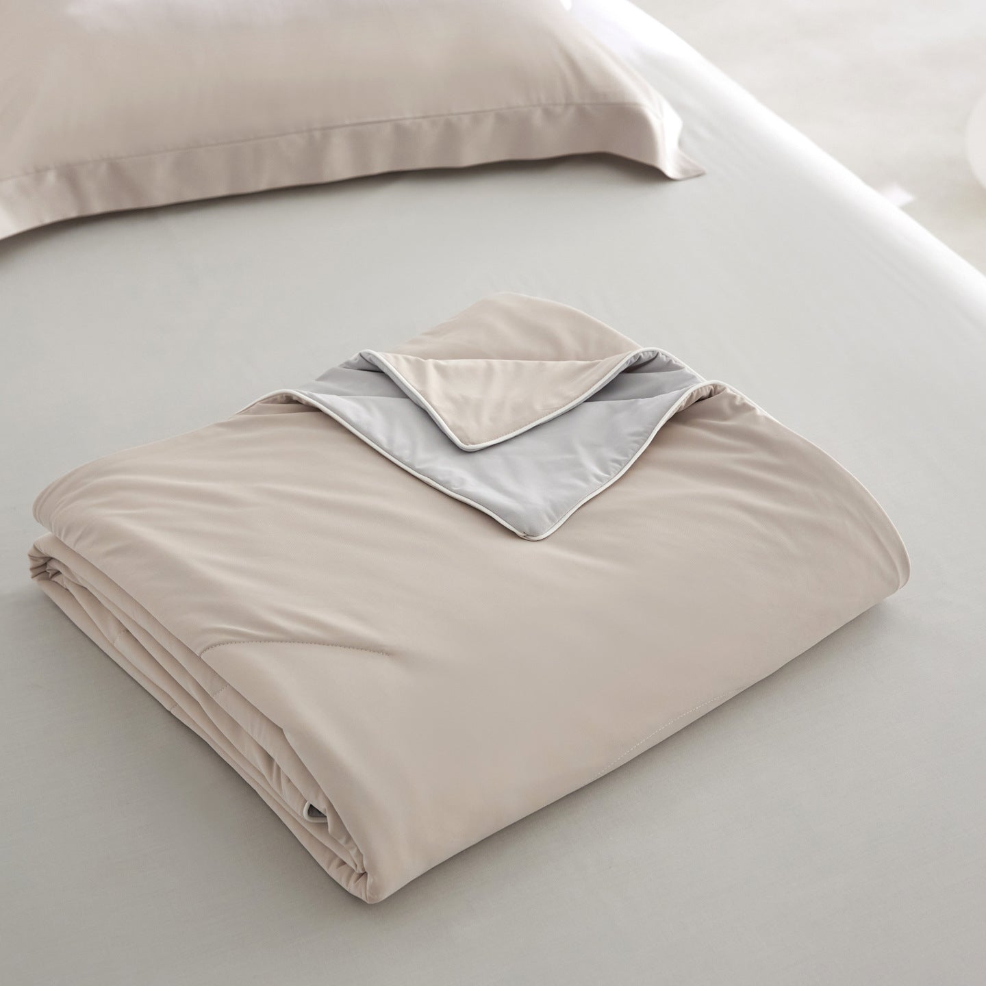 Class A Ultra-soft Soybean Fiber Summer Quilt Nylon-spandex Cool-touch Silk Summer Cooling Quilt