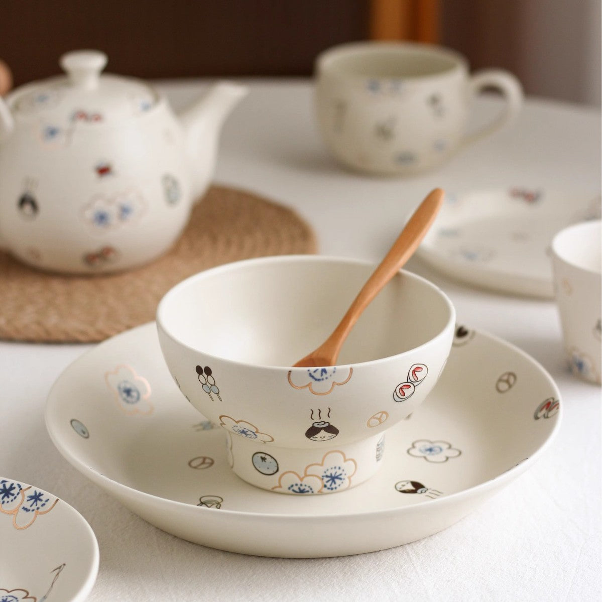 Japanese-style Matching Ceramic Dinnerware And Tea Set