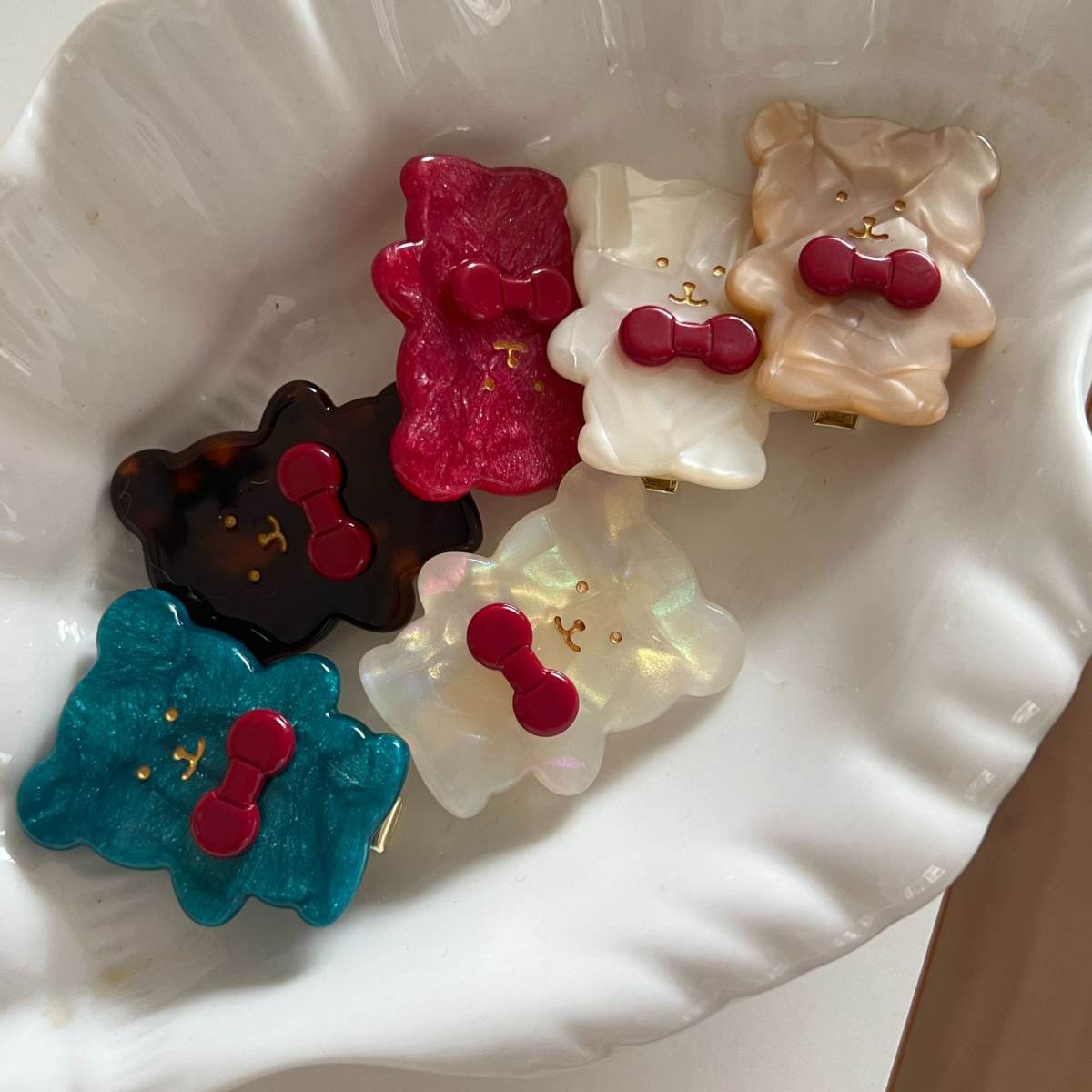 Retro Little Bear Cute Bow Hair Clip For Bangs