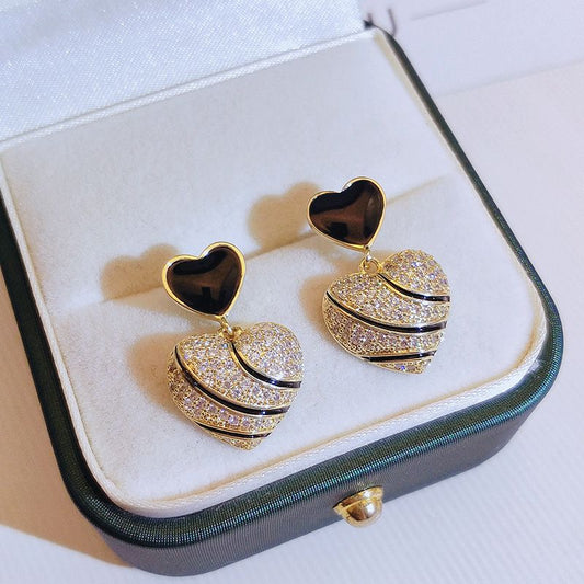 Retro Luxury Niche Fashion Earrings, 2026 New Double-Layer Heart Design Elegant Ear Jewelry