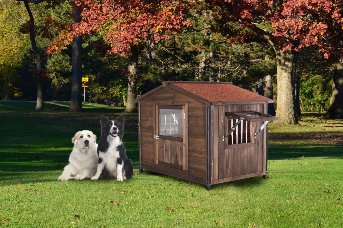Unique All-Around Iron Frame,Outdoor Large Wooden Cabin House Style Wooden Dog Kennel