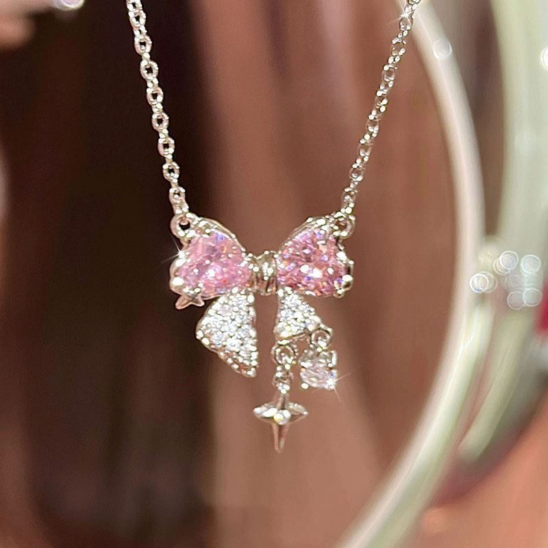 2025 New Collection Necklace Women's Ins Niche Design High-grade Clavicle Chain First Jewelry Pendant
