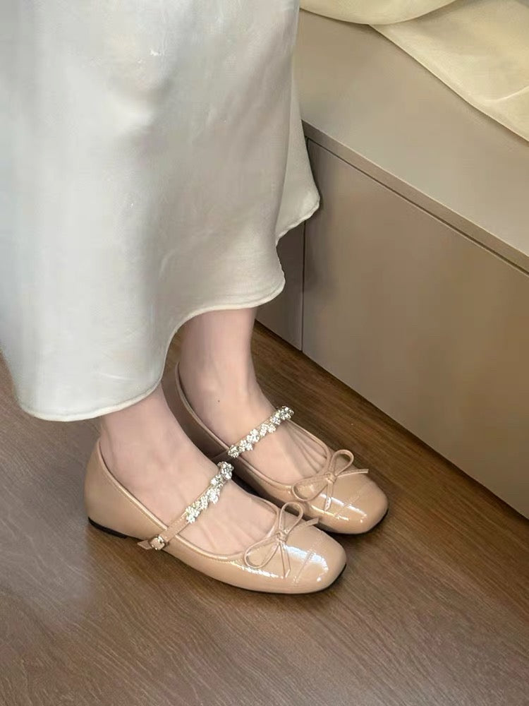 2026 New Autumn French Minimalist Shoes, Retro Luxury Rhinestone One-Strap Round Toe Platform Soft Sole Slip-On Flats