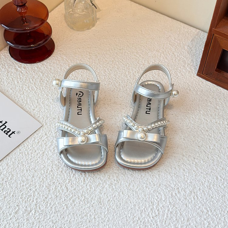 2026 Summer New Girls' Korean-Style Princess Sandals, Little Girls' Bow & Pearl Soft-Slip Non-Slip Beach Shoes