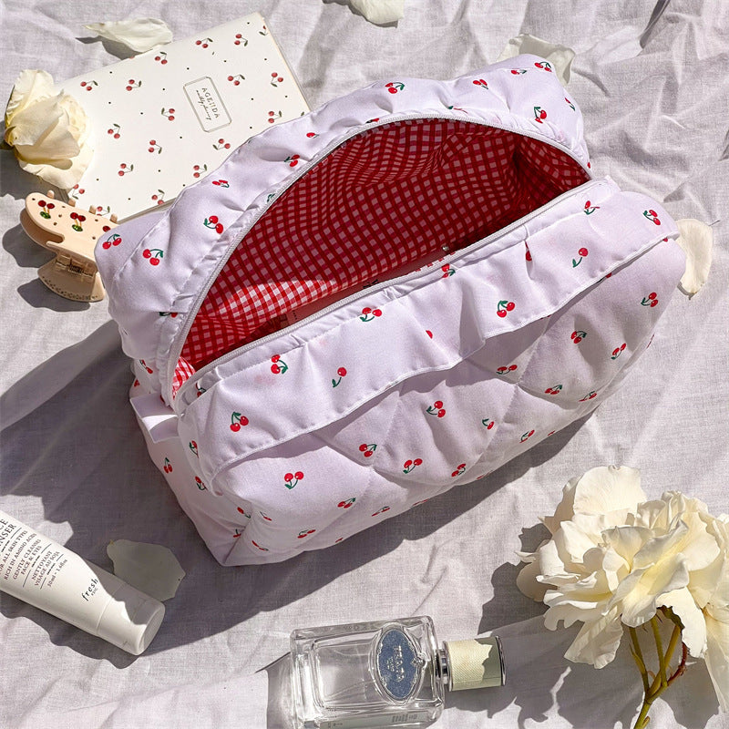 Large Capacity Travel Multifunctional Floral Makeup Bag