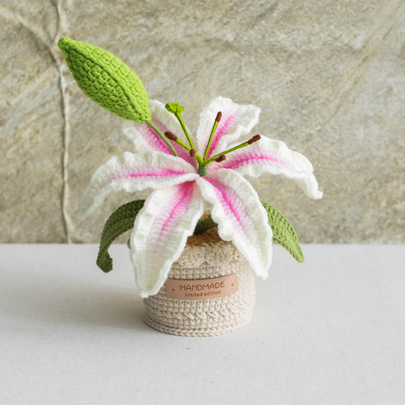 Hand-knitted Lily Yarn Potted Flower Bouquet Ornament Yarn Planter Gift