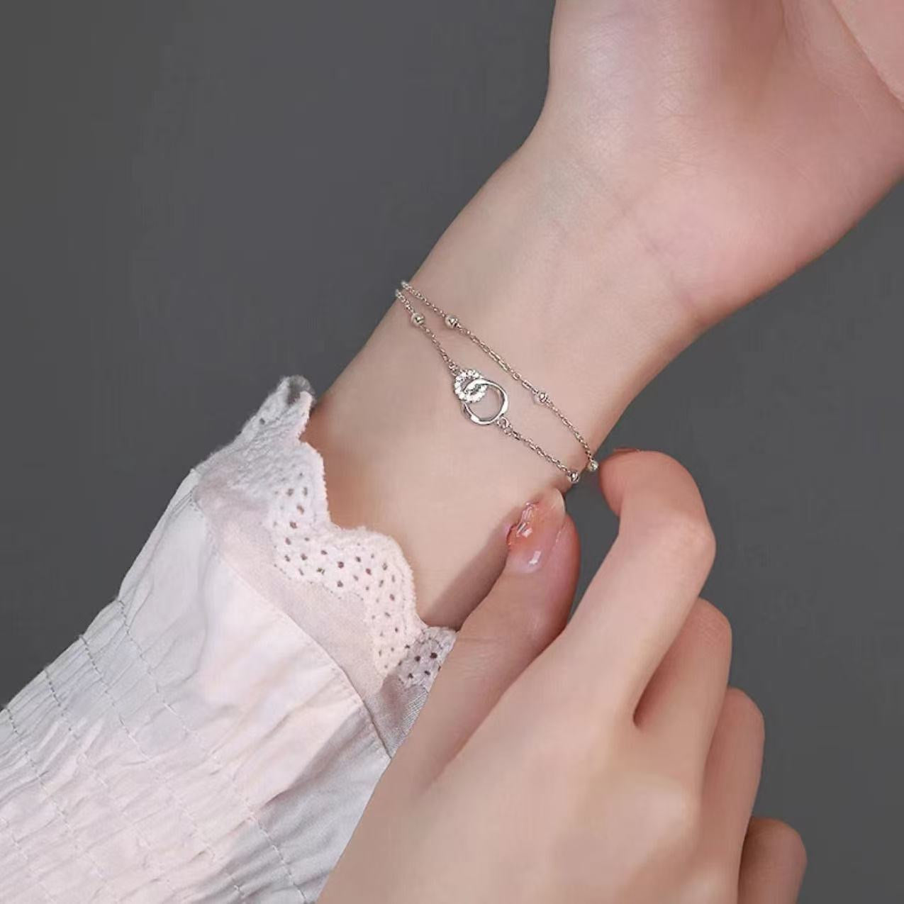 1pcs 999 Sterling Silver Mobius Infinity Bracelet, Elegant Trendy Style, Ideal For Birthday & Anniversary Gifts