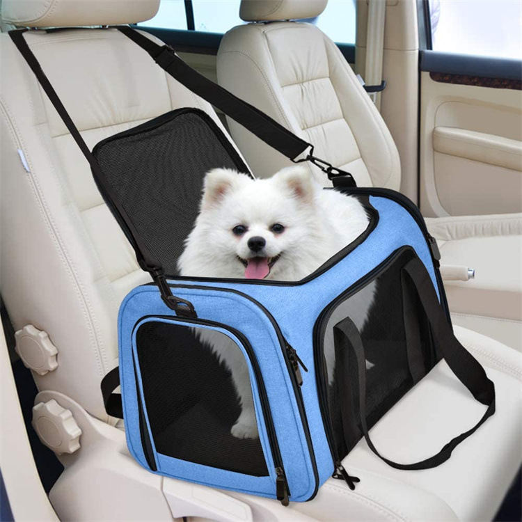 Portable And Breathable Small Dog And Cat Portable Pet Travel Bag For Carrying On The Go And In The Vehicle