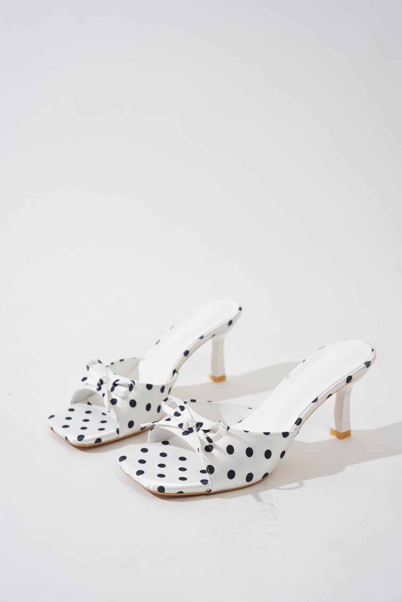 Women's French White Bow Polka Dot High Heel Slides, 2026 New Summer Stunning Open Toe Outdoor Slippers