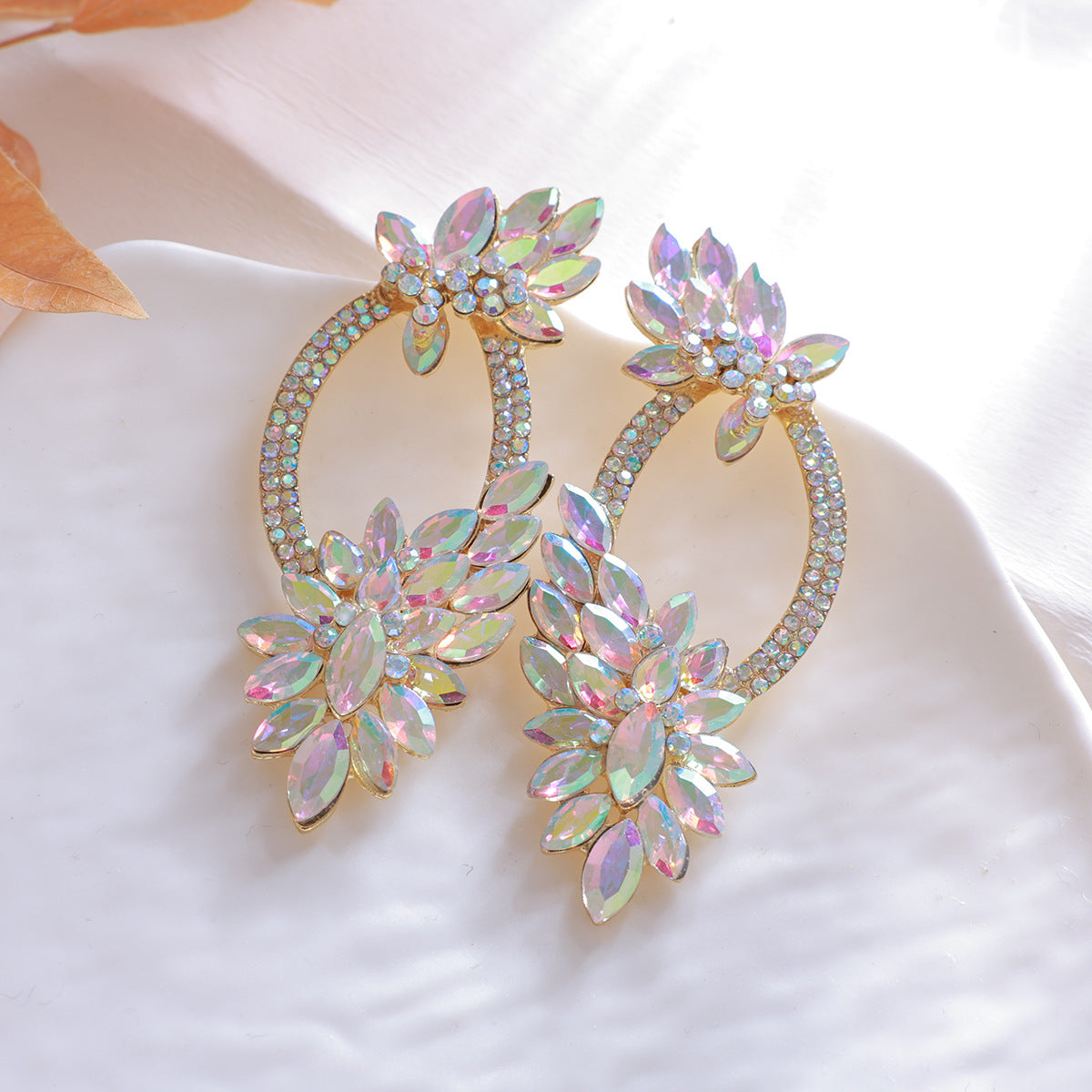 Vintage Floral Full Rhinestone Circle Drop Earrings - Niche Premium Evening Gown Photoshoot Aesthetic Ear Jewelry