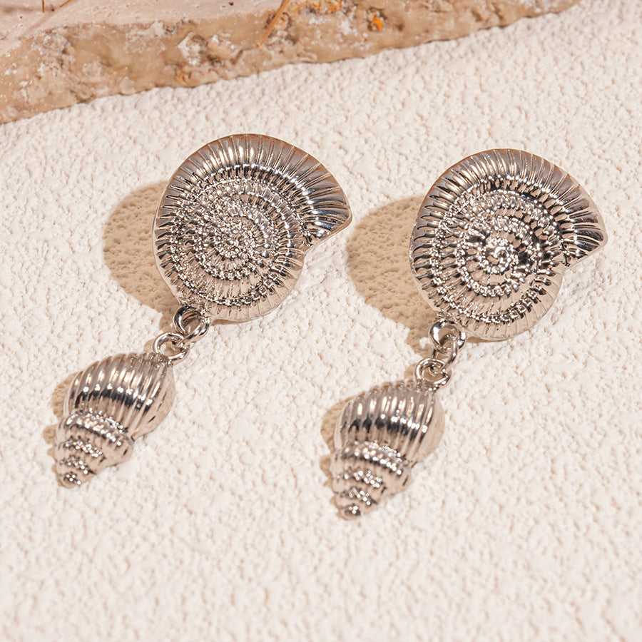 Luxury Pleated Irregular Leaf Earrings - Premium High-End Stud Earrings, Elegant Designer Fashion Jewelry
