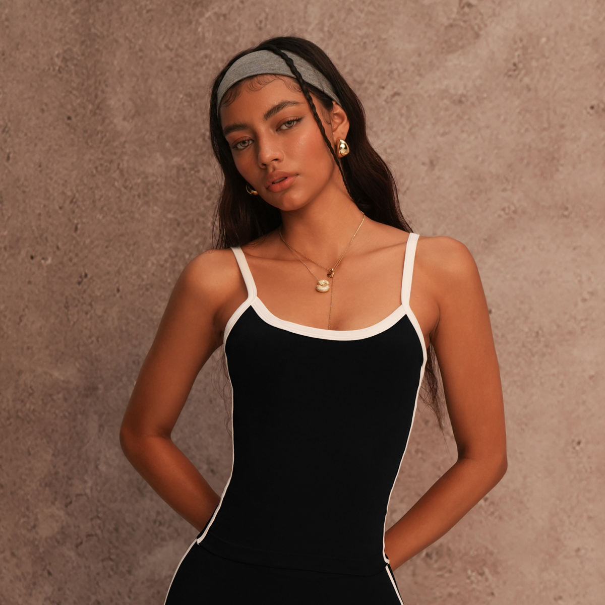 Quick-drying Nude Feel Contrast Color Tight Yoga Vest Sports Shorts