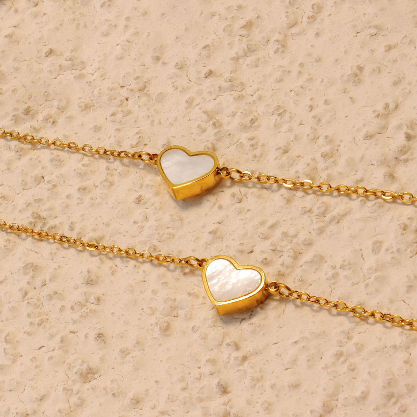 Korean-style White Sea Shell Heart Bracelet