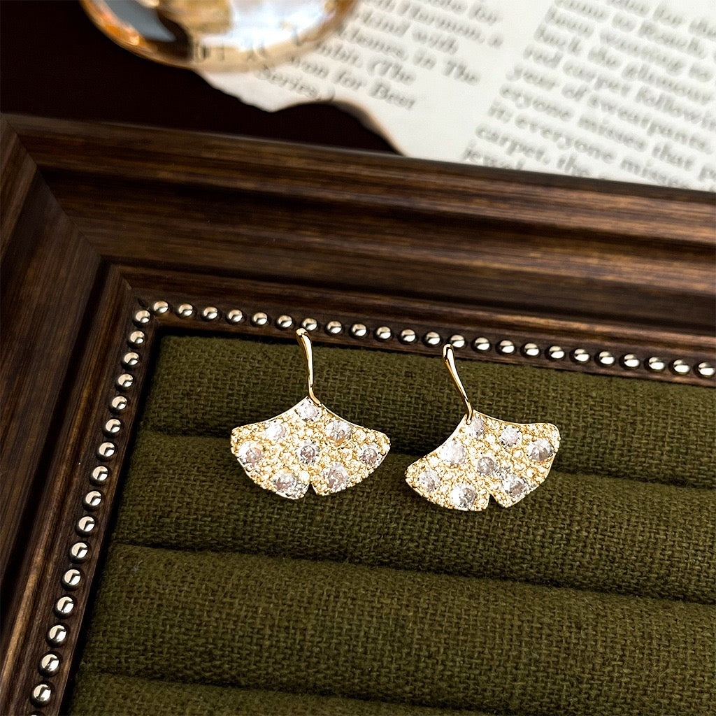 Retro Heavy Industry Floral Earrings Women Silver Needle Zircon Studs Vintage Luxury Gift