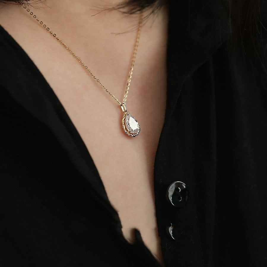 925 Sterling Silver K-Gold Plated Light-Luxury Retro Waterdrop Zircon Pendant With A Moody Vibe