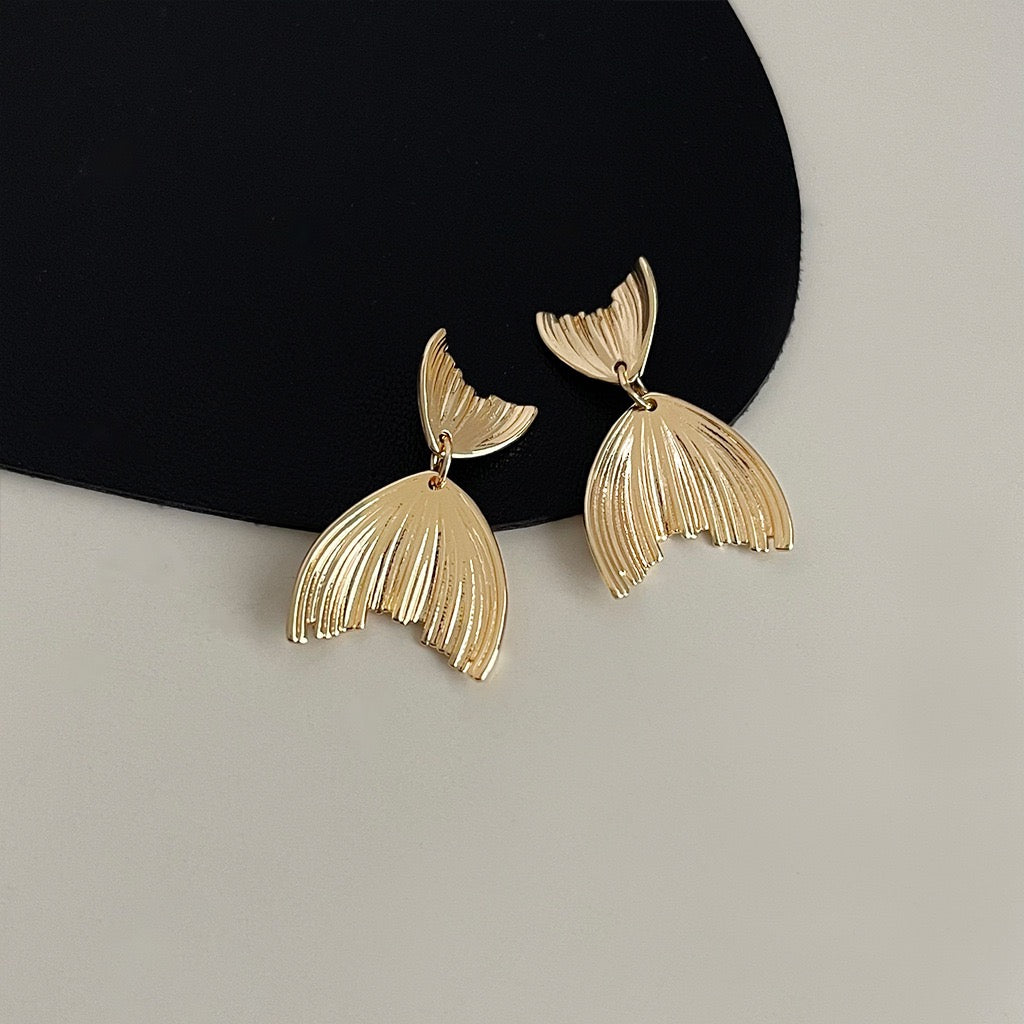 Retro Niche Geometric Earrings Women Metal Hoop Earrings Vintage Statement Elegant Gift