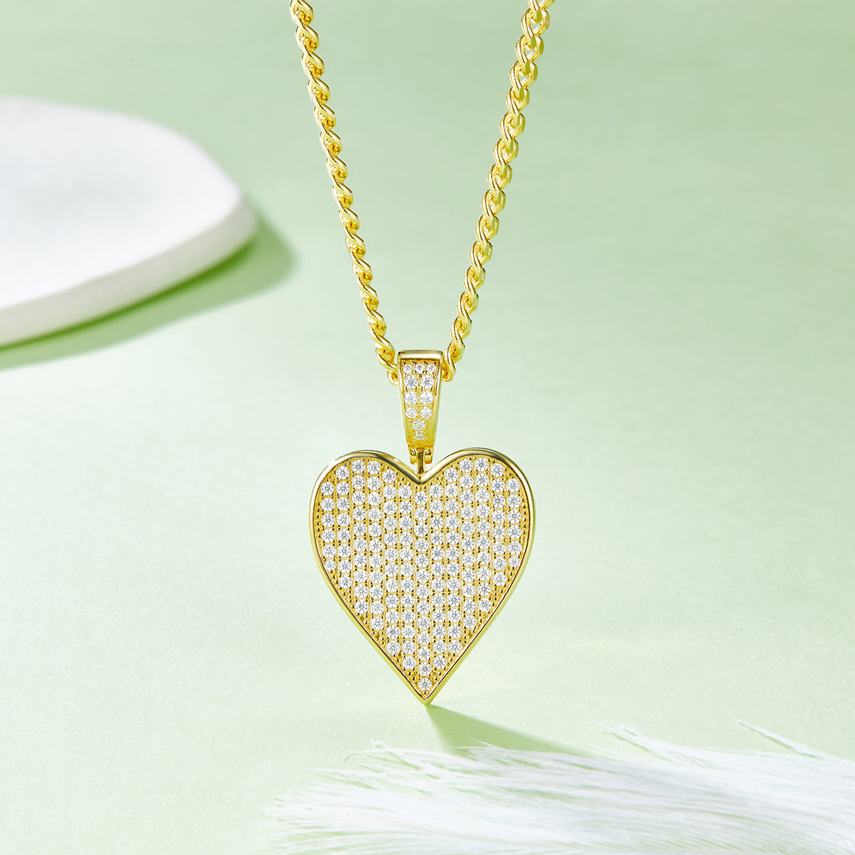 S925 Sterling Silver 142pcs D Color VVS1 Moissanite Heart Pendant 5g No Chain Platinum Plated GRA Certified Gift Box