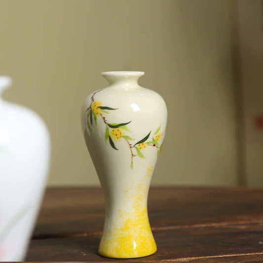 White Porcelain Hand-painted Beauty Vase With High Aesthetic Appeal