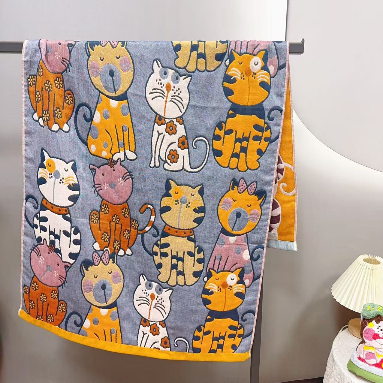 Soft Highly Absorbent Lint Free Bath Towel For Home Use