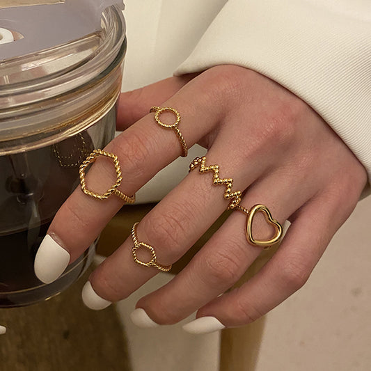 Korean-style Instagram Minimalist Creative Wave Ring