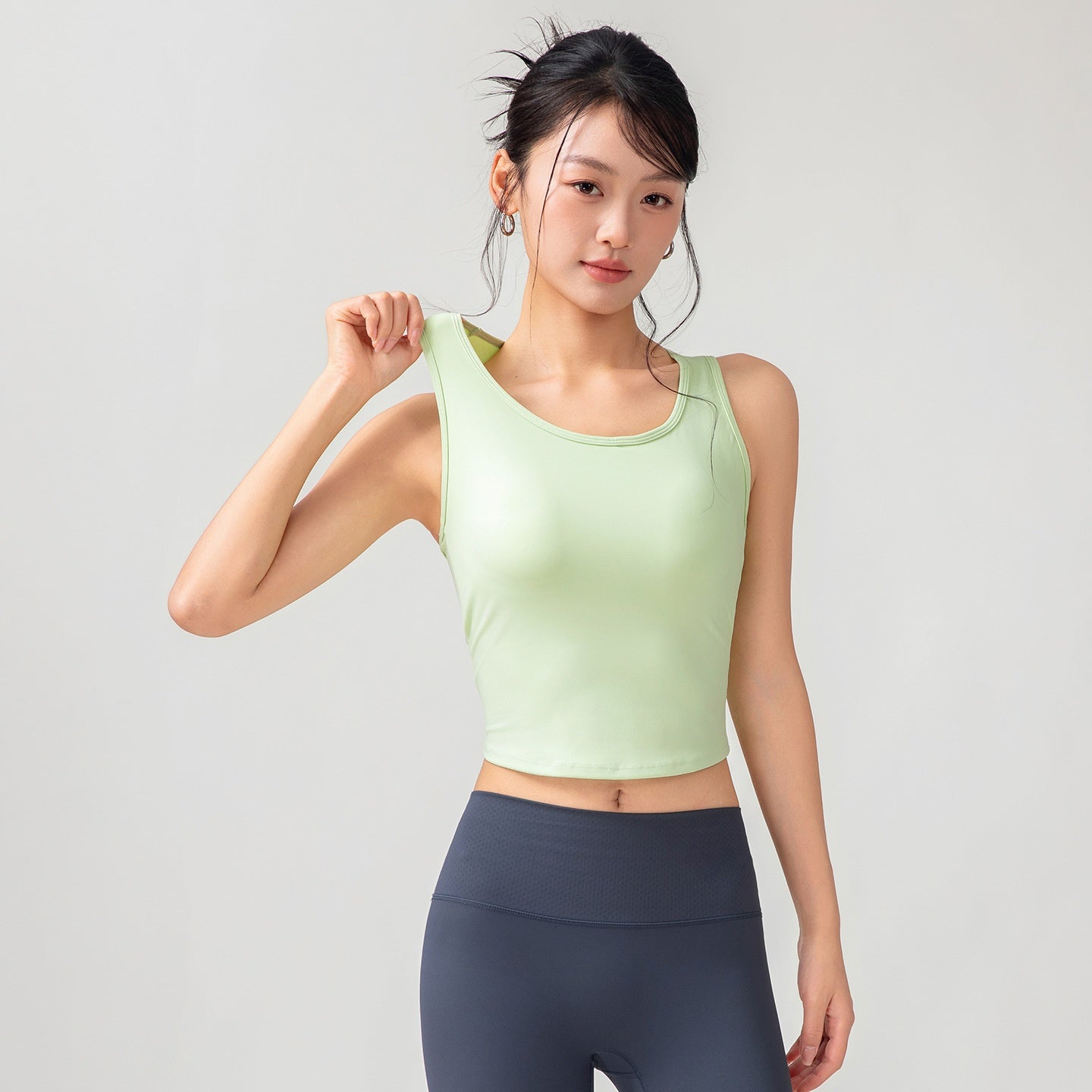 One-piece Fitted Cup Yoga Tank Top That Contours The Body