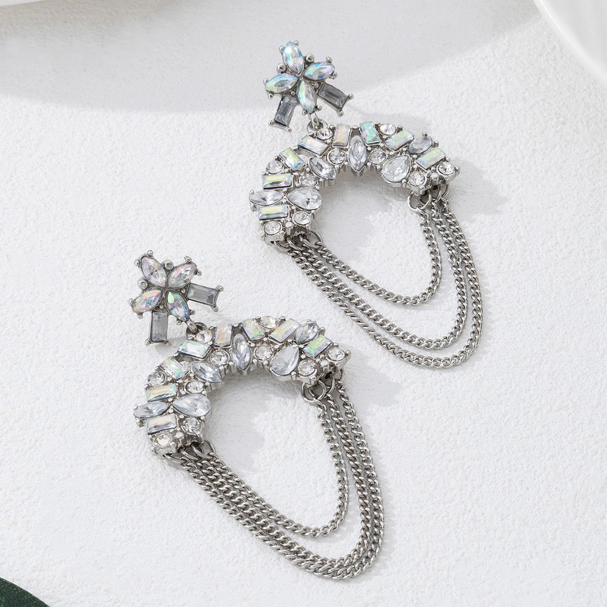 Fashion Hot Selling Chain Cubic Zirconia Dangle Earrings, Unique Personalized All-Match Light Luxury Alloy Geometric Stud Ear Jewelry For Daily Women Wear
