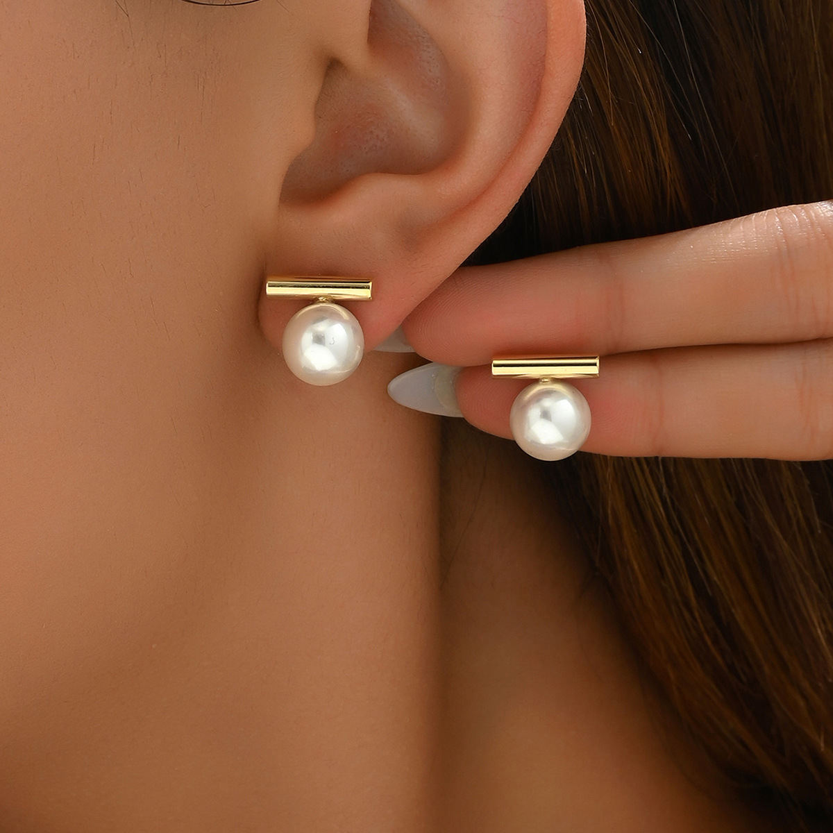 Ins Premium Korean Japanese Forest Style Stud Earrings For Women, Niche Minimalist Inlaid Pearl Design, Preppy Daily Ear Jewelry