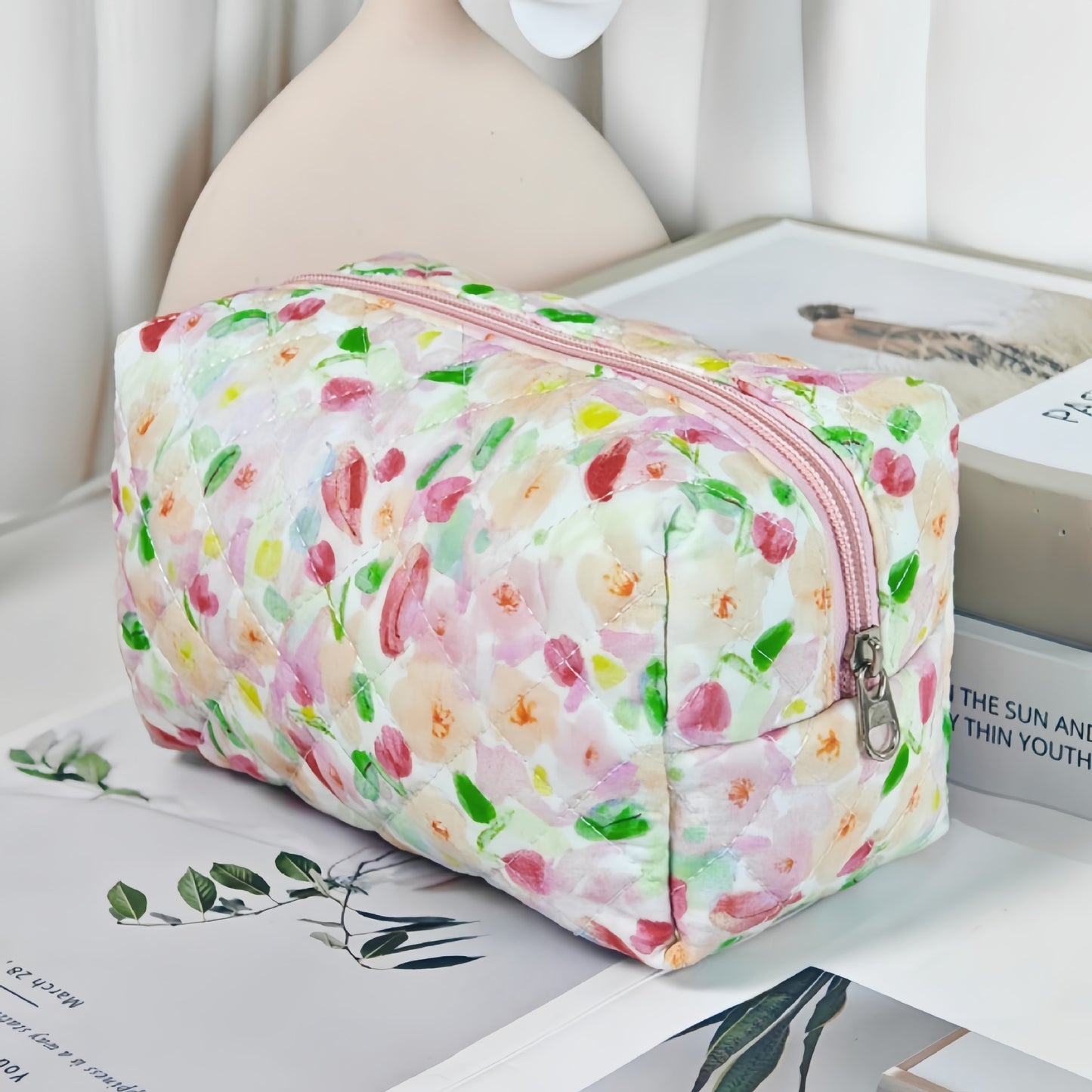 Printed Quilted Makeup Large Capacity Portable Toiletry Bag For Travel