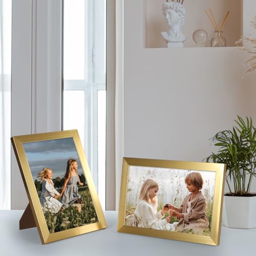 Hoikwo 18 Packs 4x6 Gold Multi Plastic Picture Frames Set with Plastic Cover for Family Photos, Artwork, Light Weight Bulk...