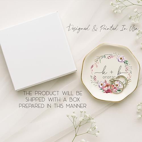 Personalized Floral Ring Dish with Couple’s Initials & Date – Custom Wedding Jewelry Holder for Bride, Engagement Ring Tra...