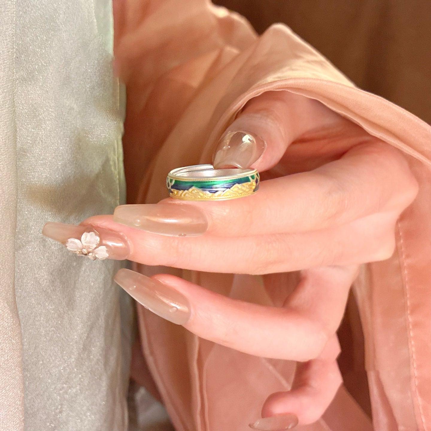 1pcs 999.9 Sterling Silver Gold-Plated Landscape Statement Ring, Luxury Retro Style, Ideal For Birthdays & Holiday Gifts