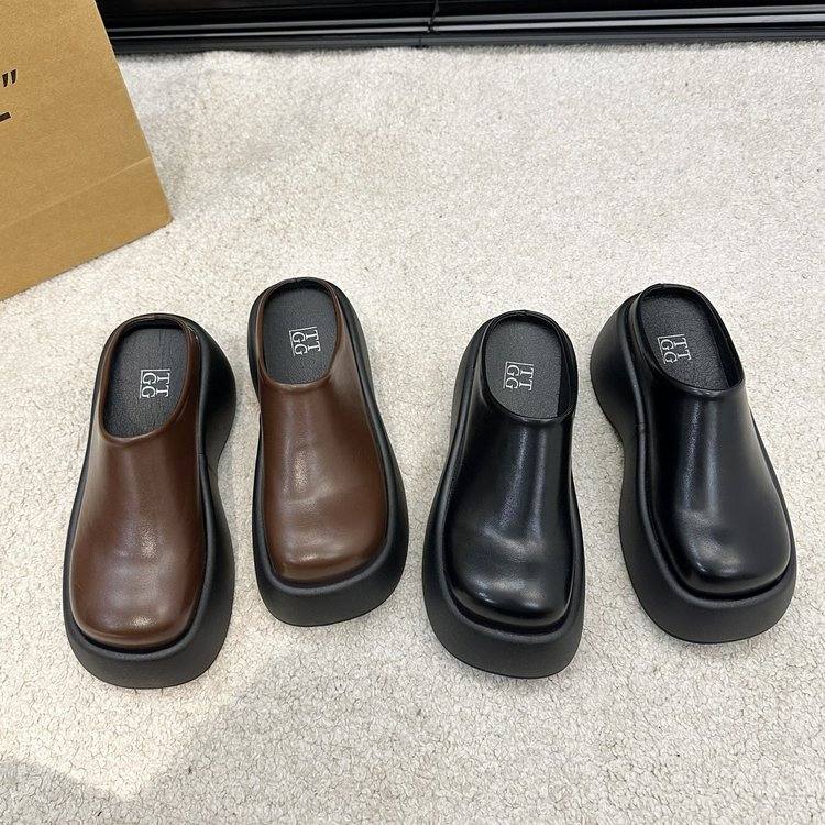 Women Retro Versatile Anti Slip Black Thick Sole Closed Toe Slippers Summer Outdoor Wear New Style Slip On Height Increase  Style Shoes