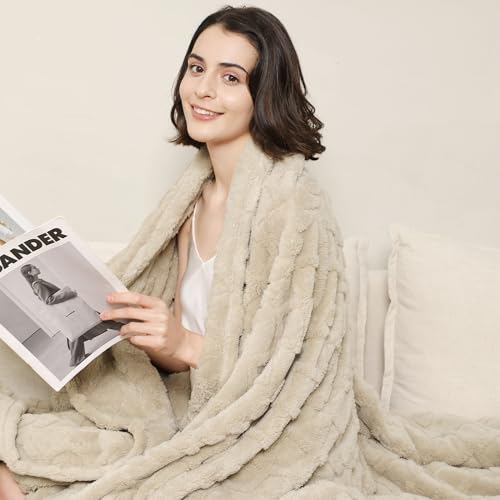 Aganear Fleece Throw Blanket - Cozy Soft Lightweight Fuzzy Throw Blanket for Women Portable Throw Blankets for Couch, Warm...