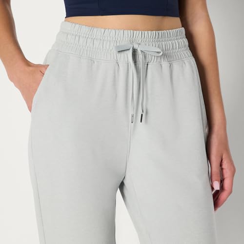 Amazon Essentials Women's Athletic Soft Performance Lightweight Cropped Capri Workout Jogger Sweatpants