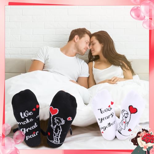 scenicamp 2 Pairs Couples Magnetic Holding Hands Socks with Gift Box Romantic Novelty Gifts for Him, Her, Husband, Wife