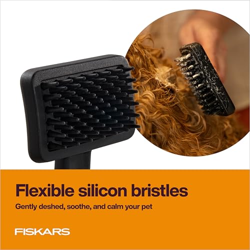 Fiskars Pet, Cat and Dog Brush, Fine Bristles & SoftGrip Handle for Gentle Grooming and Deshedding, Cat and Dog Supplies, ...